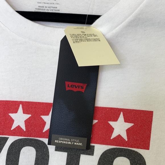 Vote tee by Levi's in women's size Medium NWT - Picture 6 of 8